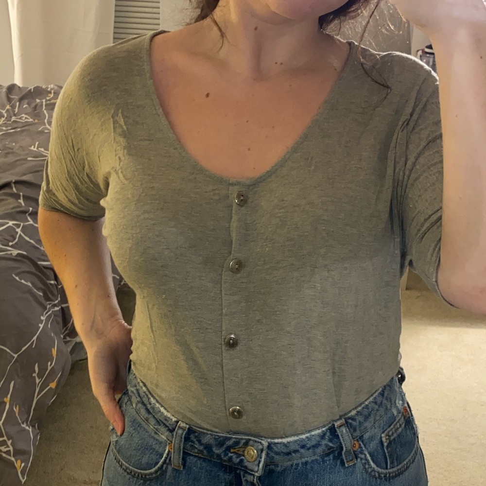 Button front tee - Picture 4 of 4